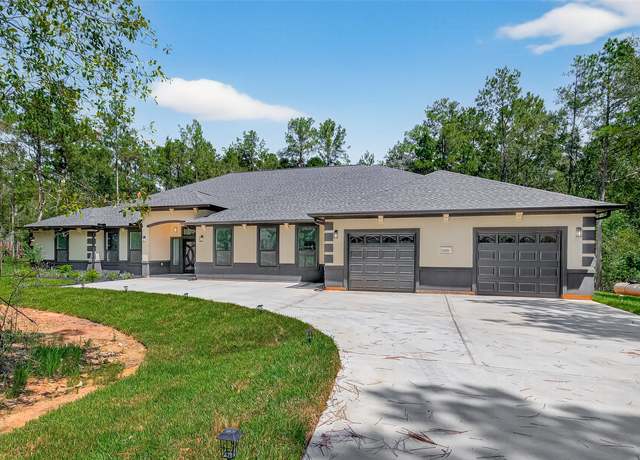 Property at 7133 Racehorse Dr, Waller, TX 77484, 4 beds, 3.5 baths