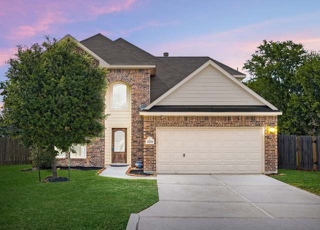 Property at 13154 Crestview Cir, Willis, TX 77318, 4 beds, 2.5 baths