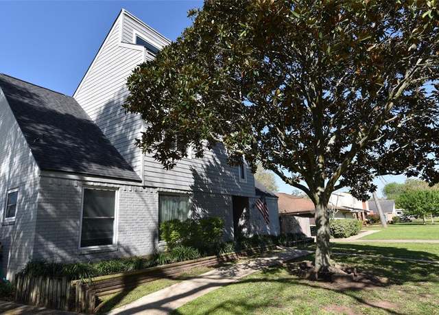 Property at 2214 S Belmont Dr, Richmond, TX 77469, 4 beds, 2.5 baths