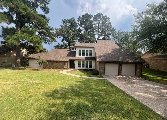 Property at 2018 Wickersham Dr, Huntsville, TX 77340, 4 beds, 2.5 baths