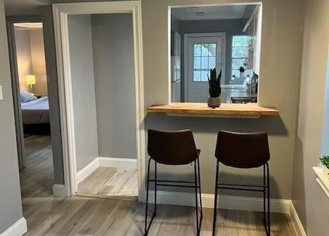 Property at 5208 Arboles Dr Unit C4, Houston, TX 77035, 1 bed, 1 bath