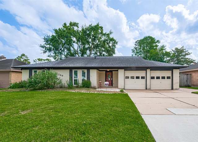 Property at 15726 Blackhawk Blvd, Friendswood, TX 77546, 4 beds, 2 baths