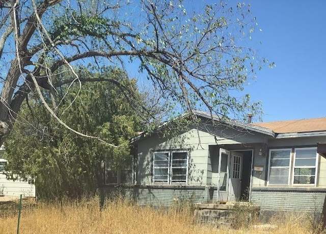 Property at 25 Adair Dr, Tulia, TX 79088, 3 beds, 1 bath