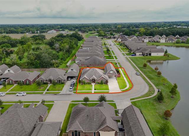 Property at 6551 Sulphur Springs Dr, Manvel, TX 77578, 4 beds, 4 baths
