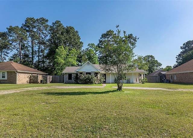 Property at 125 Williams Rd, Lumberton, TX 77657, 3 beds, 2 baths
