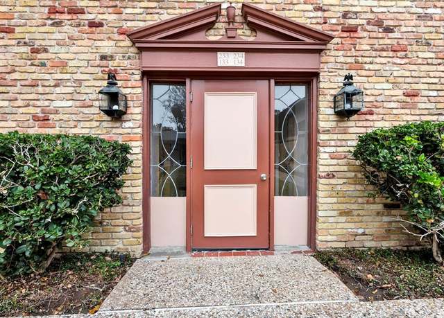 Property at 7600 Burgoyne Rd #133, Houston, TX 77063, 1 bed, 1 bath