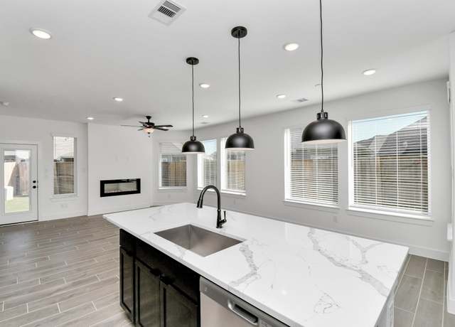Property at 10059 Nectar Path, Iowa Colony, TX 77583, 3 beds, 2.5 baths