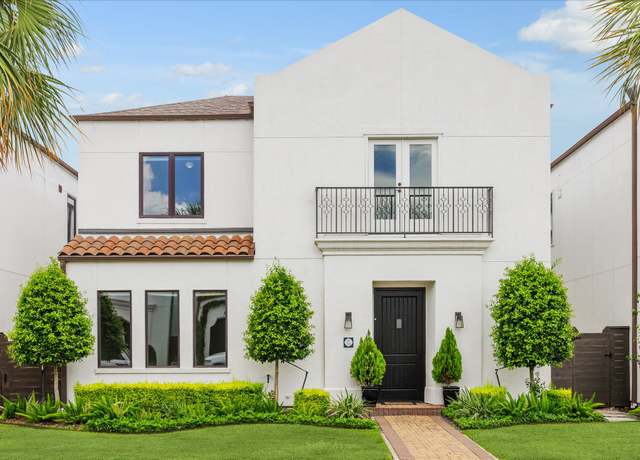Property at 1724 Maravilla Dr, Houston, TX 77055, 3 beds, 3.5 baths