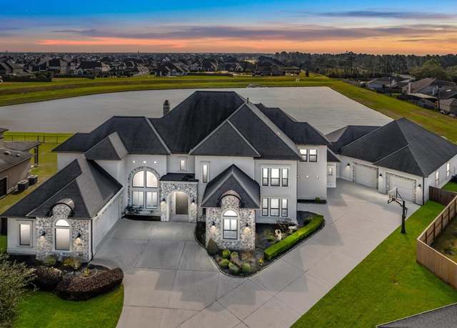 Property at 1821 Sterling Creek Dr, Friendswood, TX 77546, 4 beds, 5.5 baths