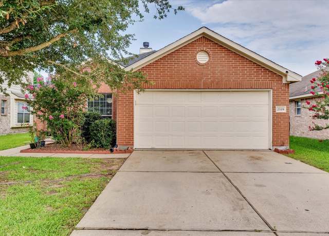 Property at 2319 Blue Reef Dr, Katy, TX 77449, 3 beds, 2 baths