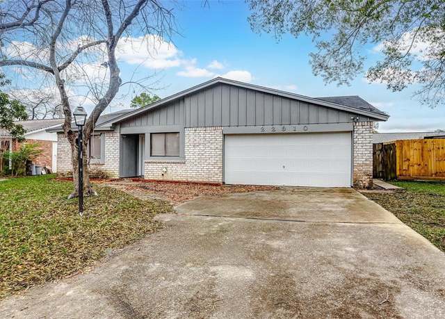 Property at 22910 Summer Green Ln, Spring, TX 77373, 3 beds, 2 baths