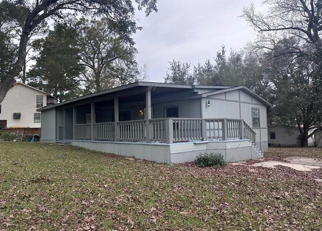 Property at 14189 Shadow Bay Dr, Willis, TX 77318, 3 beds, 2 baths
