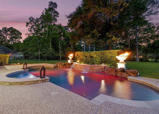 Property at 9810 Clubhouse Cir, Magnolia, TX 77354, 4 beds, 3.5 baths