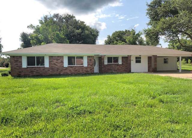 Property at 120 Shanklin Rd, Angleton, TX 77515, 9 beds, 5 baths
