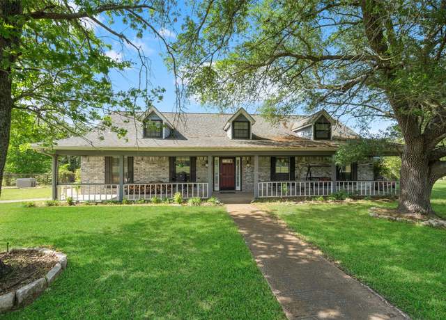 Property at 141 Robinson Rd, Huntsville, TX 77320, 3 beds, 3 baths