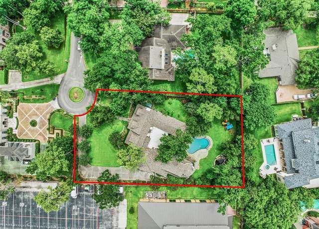 Property at 13 Robinwood Ln, Houston, TX 77024