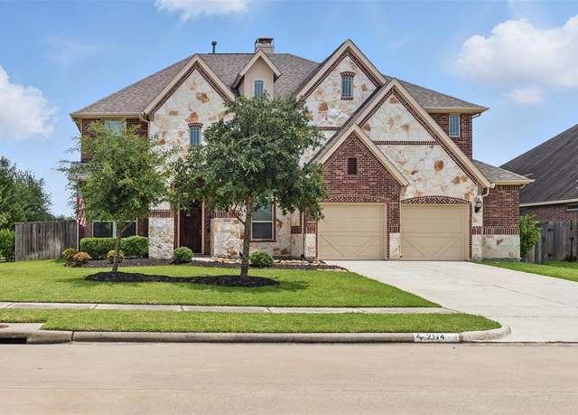 Property at 2114 Holly Manor Ct, Katy, TX 77493, 4 beds, 3.5 baths