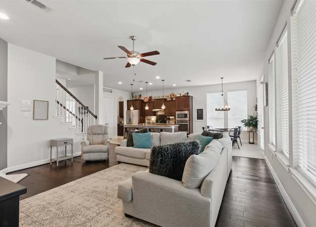 Property at 2114 Holly Manor Ct, Katy, TX 77493, 4 beds, 3.5 baths