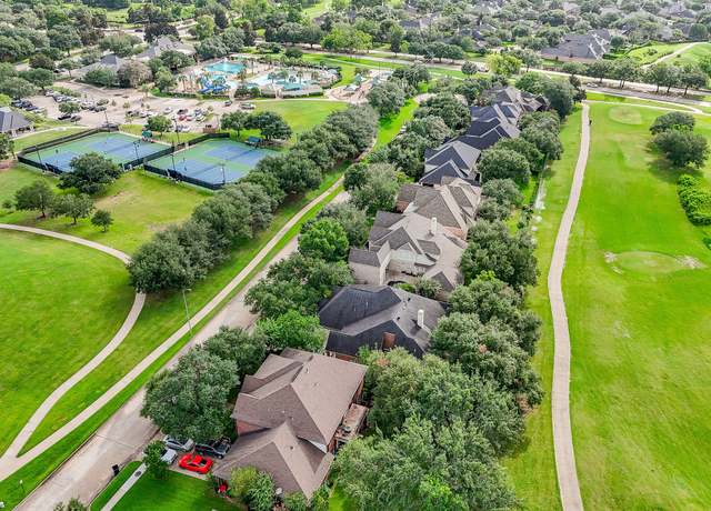 Property at 9610 Oakland Lake Way, Missouri City, TX 77459, 5 beds, 3 baths