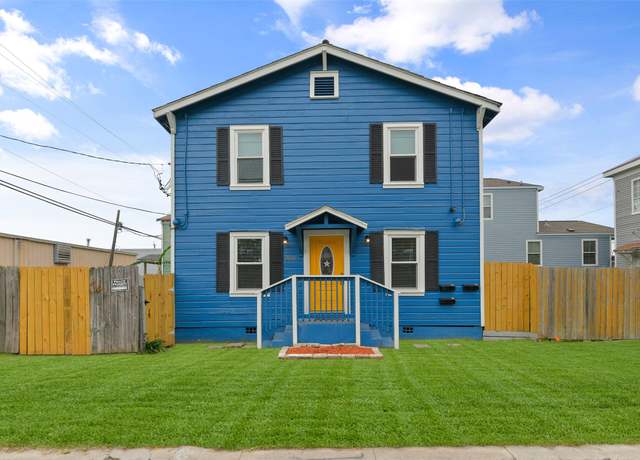 Property at 909 28th St, Galveston, TX 77550, 3 beds, 2 baths