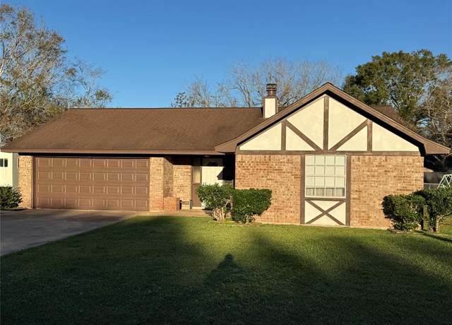 Property at 615 Roene, West Columbia, TX 77486, 3 beds, 2 baths