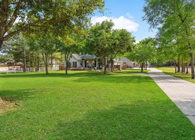 Property at 15677 Connie Ln, Montgomery, TX 77316, 4 beds, 4.5 baths