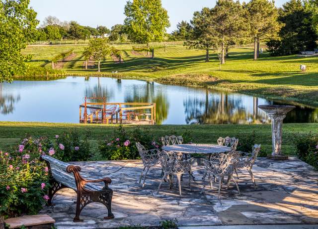Property at 5025 Wickel Rd, Burton, TX 77835, 7 beds, 5.5 baths