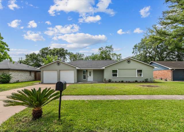 Property at 607 Mary Ann Dr, Friendswood, TX 77546, 4 beds, 2 baths
