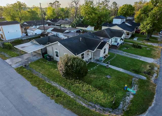 Property at 1922 Tabor St, Houston, TX 77009, 3 beds, 2 baths