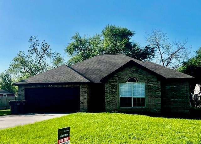 Property at 4027 N Fm 565 Rd, Mont Belvieu, TX 77523, 3 beds, 2 baths