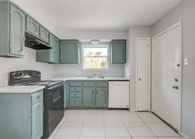 Property at 3139 Wuthering Heights Dr, Houston, TX 77045, 3 beds, 2 baths