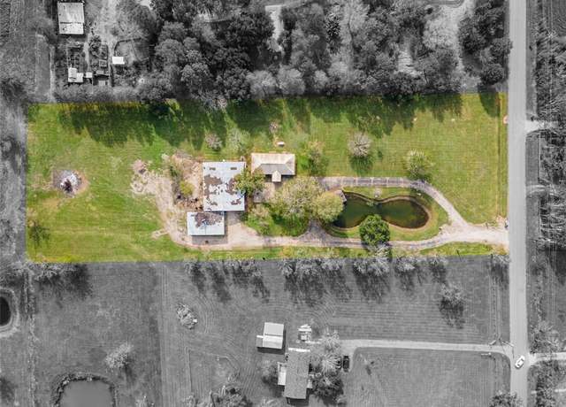 Property at 1625 County Road 284, Alvin, TX 77511, 3 beds, 2 baths