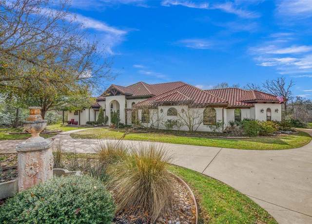 Property at 2003 Moses Creek Ct, College Station, TX 77845, 4 beds, 3 baths