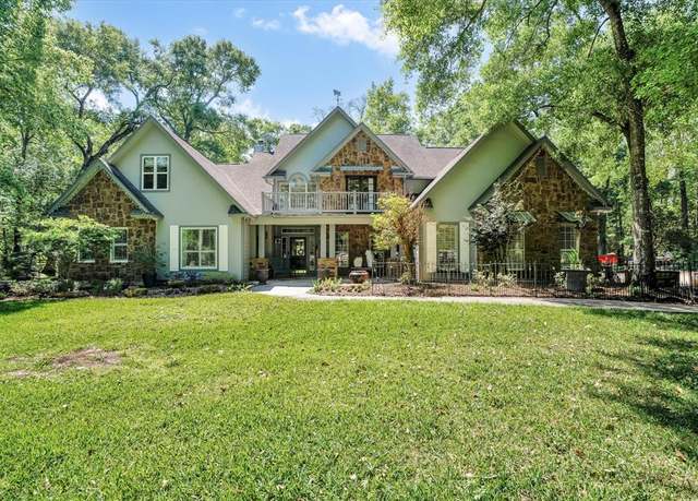 Property at 10933 Lake Forest Dr, Conroe, TX 77384, 5 beds, 5.5 baths