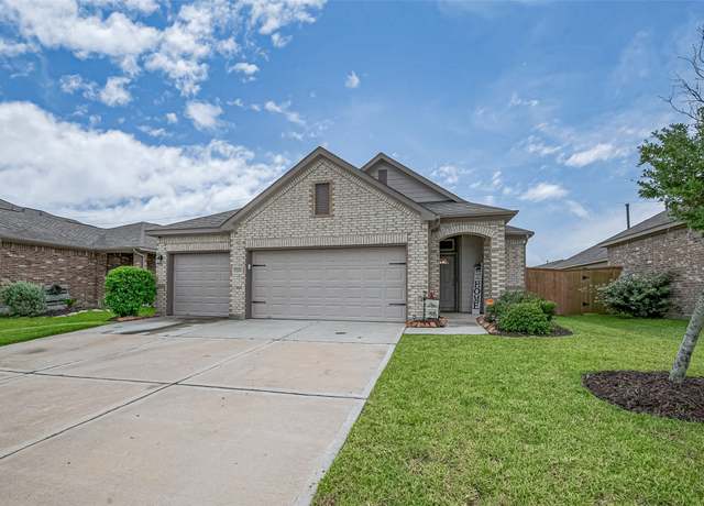 Property at 1214 Red Hills Dr, Rosharon, TX 77583, 3 beds, 2 baths