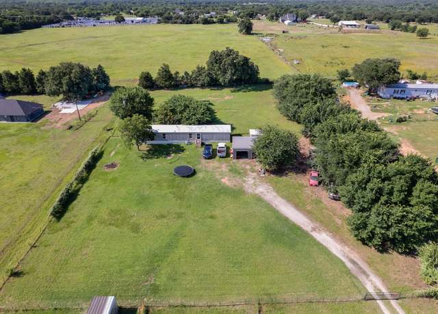 Property at 1300 Tiffany St, Azle, TX 76020, 4 beds, 2 baths