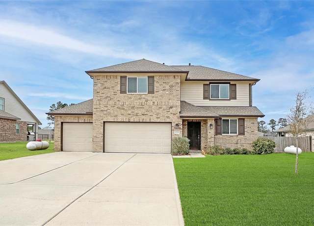 Property at 12329 N Chestnut Hills Dr, Conroe, TX 77303, 3 beds, 2.5 baths