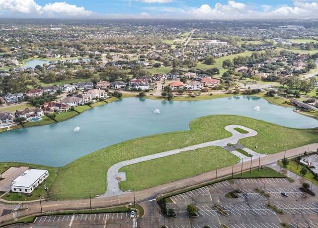 Property at 4731 Sunset Cir, Sugar Land, TX 77479