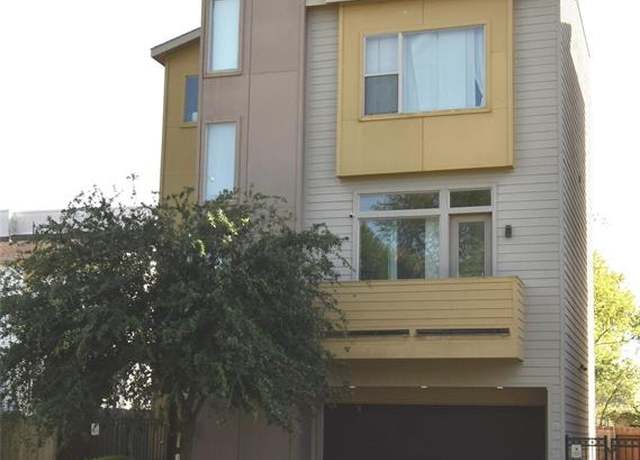 Property at 3804 Lovejoy St, Houston, TX 77003, 3 beds, 3.5 baths