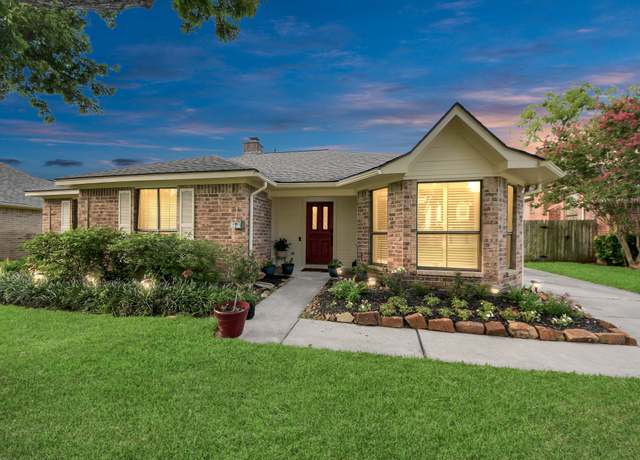 Property at 610 Mistycreek Dr, Richmond, TX 77406, 3 beds, 2 baths