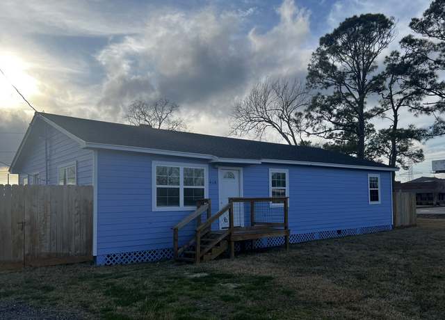 Property at 4118 Miller Ave, Bacliff, TX 77518, 3 beds, 2 baths