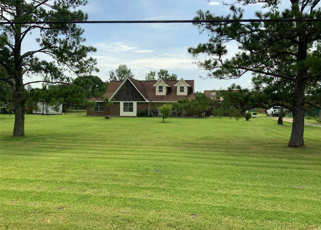 Property at 252 County Road 4871, Dayton, TX 77535, 3 beds, 2 baths
