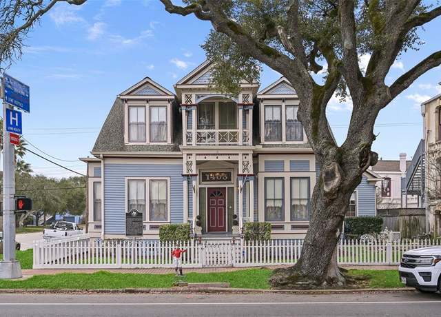 Property at 1403 Broadway, Galveston, TX 77550, 4 beds, 2.5 baths