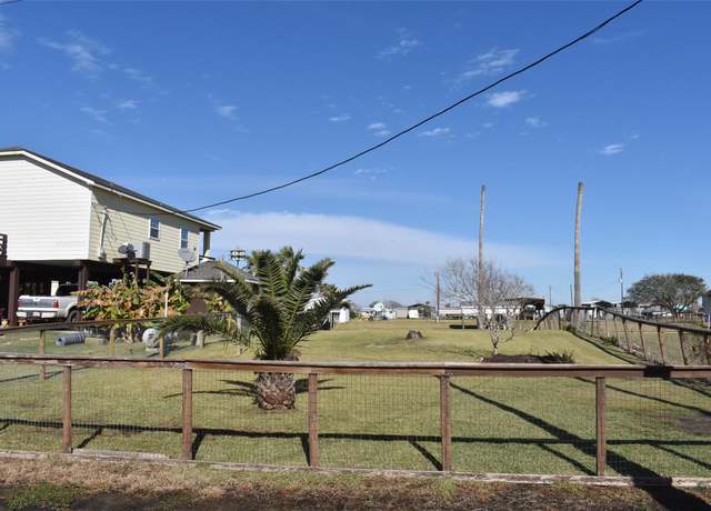 Property at 1197 County Road 202, Sargent, TX 77414