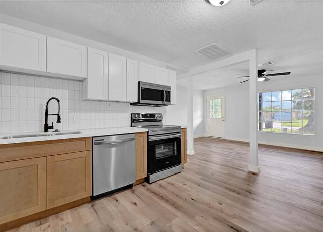 Property at 10010 Gloyna St, Houston, TX 77088, 3 beds, 2 baths