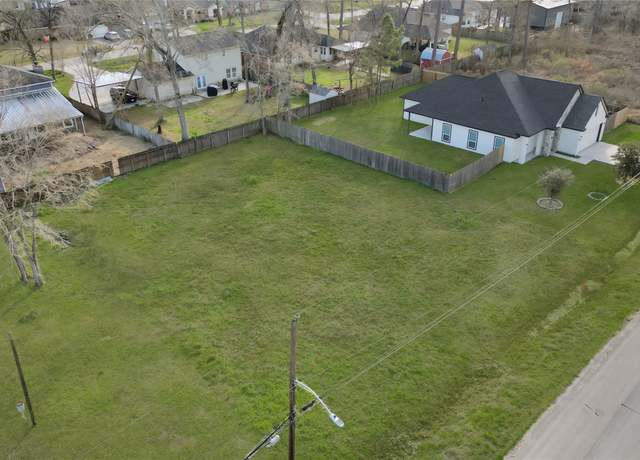 Property at 1515 Black Bear Dr, Crosby, TX 77532