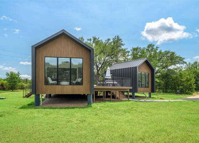 Property at 8390 Schuster Rd, Ledbetter, TX 78946, 2 beds, 2.5 baths