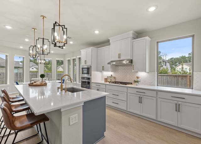 Property at 8031 Mckittrick Ridge Dr, Porter, TX 77365, 4 beds, 3.5 baths