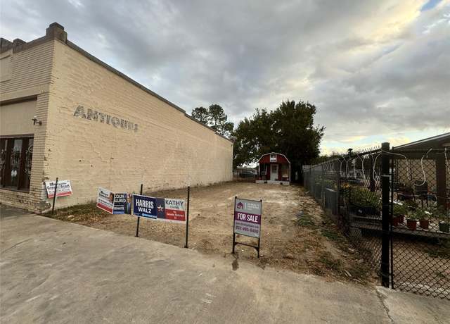 Property at 717 Main St, East Bernard, TX 77435