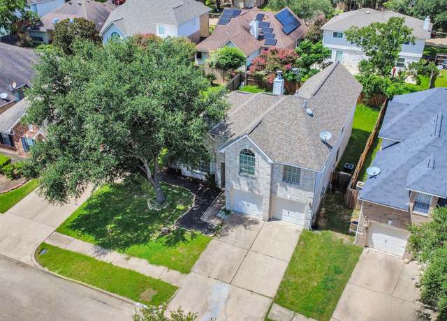 Property at 4718 Meadows Edge Ln, Houston, TX 77084, 4 beds, 2.5 baths